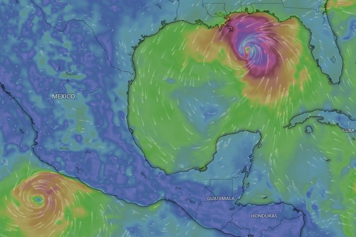 2 Major Hurricanes Threaten The U.S. And Mexico This Weekend Gulf Airports Closed And Hurricane Warnings Issued